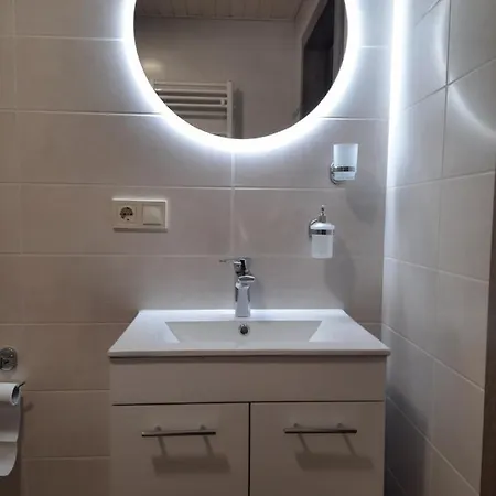 ансо Apartman *